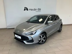 Grå (silver) Ny 2024 MG MG3 Luxury Halvkombi | 269 990 kr (Marknadspris)