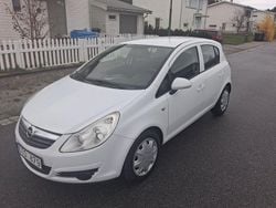 Vit Begagnad 2009 Opel Corsa Halvkombi | 19 900 kr (Bra pris)