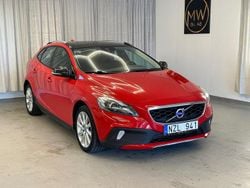 Röd Begagnad 2014 Volvo V40 CC Kombi | 104 900 kr (Marknadspris)