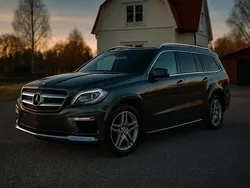 Grå Begagnad 2013 Mercedes GL500 AMG line SUV | 250 000 kr