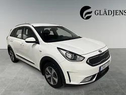 Vit Begagnad 2017 Kia Niro Advance SUV | 159 800 kr (Bra pris)