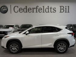 Vit Begagnad 2015 Lexus NX300h SUV | 218 900 kr (Marknadspris)