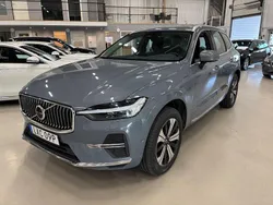 Grå Begagnad 2022 Volvo XC60 Momentum SUV | 389 000 kr (Marknadspris)