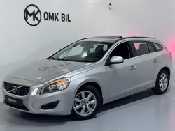 Ljusgrå Begagnad 2011 Volvo V60 Momentum Kombi | 74 900 kr (Marknadspris)