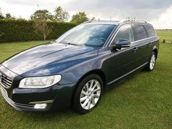 Blå Begagnad 2015 Volvo V70 Summum Kombi | 149 000 kr (Marknadspris)