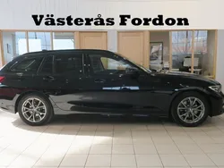 Svart Begagnad 2019 BMW 320 Sport Line Kombi | 289 900 kr (Marknadspris)