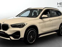 Vit (white) Begagnad 2020 BMW X1 Sport Line SUV | 249 700 kr (Marknadspris)