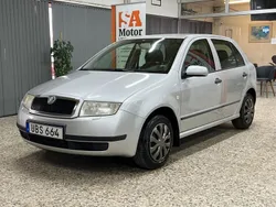 Silver Begagnad 2003 Skoda Fabia Halvkombi | 24 900 kr (Marknadspris)