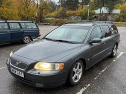 Grå volvo 455 Begagnad 2005 Volvo V70 Kombi | 21 000 kr (Bra pris)