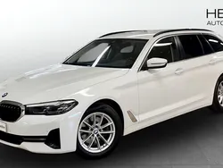 Vit (white) Begagnad 2022 BMW 520 Kombi | 269 700 kr