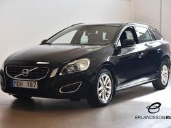 Svart Begagnad 2011 Volvo V60 Momentum Kombi | 124 900 kr (Marknadspris)