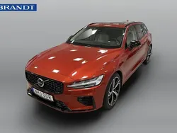 Röd Begagnad 2023 Volvo V60 Ultimate Kombi | 409 900 kr (Superpris)