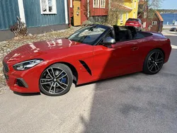Röd Begagnad 2019 BMW Z4 M Sport Cab | 539 000 kr (Marknadspris)