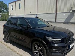 Svart Begagnad 2020 Volvo XC40 R-Design SUV | 305 000 kr (Lite dyr)