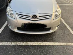 Silver Begagnad 2010 Toyota Auris Plus Halvkombi | 85 000 kr (Lite dyr)