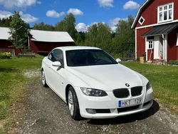 Vit Begagnad 2008 BMW 330 Cabriolet Cab | 95 000 kr