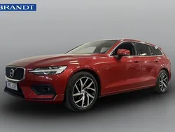 Röd Begagnad 2019 Volvo V60 Momentum Kombi | 244 900 kr (Marknadspris)