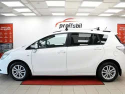 Vit Begagnad 2011 Toyota Verso Minibuss | 74 900 kr (Dyr)