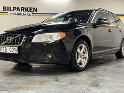 Svart Begagnad 2011 Volvo V70 Momentum Kombi | 79 900 kr (Marknadspris)