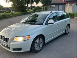 Vit Begagnad 2011 Volvo V50 Kinetic Kombi | 55 000 kr (Marknadspris)