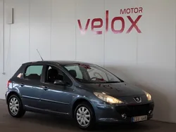 Mörkgrå Begagnad 2007 Peugeot 307 Halvkombi | 29 900 kr (Marknadspris)
