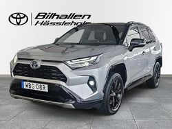 Grå Begagnad 2024 Toyota RAV4 Hybrid Style SUV | 449 900 kr (Marknadspris)