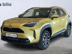 Gul Begagnad 2024 Toyota Yaris Cross Active SUV | 329 900 kr (Marknadspris)