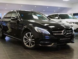 Svart Begagnad 2014 Mercedes C220 Sedan | 189 900 kr (Marknadspris)