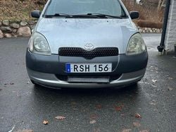 Begagnad 2000 Toyota Yaris Halvkombi | 14 300 kr (Bra pris)