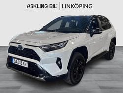 Vit Begagnad 2023 Toyota RAV4 Hybrid Style SUV | 449 000 kr (Marknadspris)