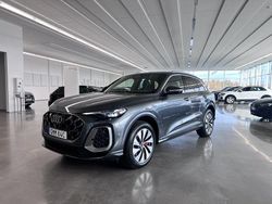 Grå (daytonagrå pärleffekt) Ny 2025 Audi Q5 Sport SUV | 765 500 kr (Dyr)