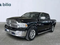 Svart Begagnad 2018 RAM 1500 Pickup | 403 900 kr