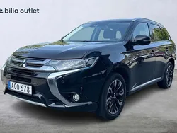 Svart Begagnad 2018 Mitsubishi Outlander P-HEV SUV | 137 900 kr (Marknadspris)