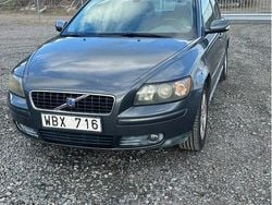 Grå Begagnad 2005 Volvo S40 Sedan | 21 000 kr (Bra pris)