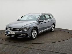 Grå Begagnad 2023 VW Passat GT Kombi | 349 900 kr (Marknadspris)