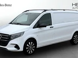 Vit (white) Ny 2024 Mercedes Vito Minibuss | 667 375 kr (Marknadspris)