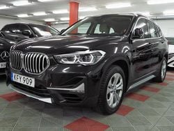 Svart Begagnad 2021 BMW X1 xLine SUV | 289 500 kr (Marknadspris)