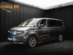 Grå Begagnad 2023 VW Multivan Minibuss | 634 900 kr (Dyr)