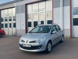 Silver Begagnad 2008 Renault Clio GrandTour Kombi | 29 900 kr (Lite dyr)