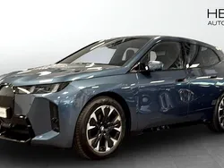 Blå (blue) Begagnad 2025 BMW iX M Sport SUV | 948 700 kr