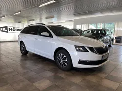 Vit Begagnad 2019 Skoda Octavia Kombi | 144 000 kr (Marknadspris)