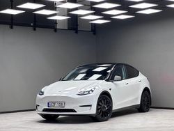 Vit Begagnad 2021 Tesla Model Y Long Range AWD SUV | 349 900 kr (Marknadspris)