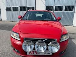 Röd Begagnad 2009 Volvo V50 Kinetic Kombi | 35 000 kr (Bra pris)