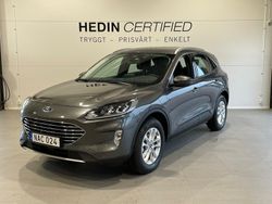 Grå Begagnad 2023 Ford Kuga Titanium SUV | 379 900 kr