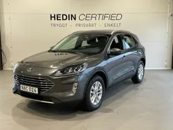 Grå Begagnad 2023 Ford Kuga Titanium SUV | 379 900 kr