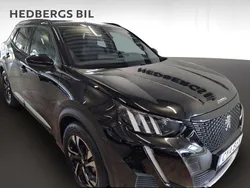 Svart Begagnad 2022 Peugeot e-2008 SUV | 259 900 kr (Dyr)