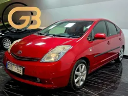 Mörkröd (röd) Begagnad 2008 Toyota Prius Halvkombi | 69 900 kr (Marknadspris)