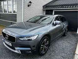 Grå Begagnad 2019 Volvo V90 CC Kombi | 295 900 kr (Marknadspris)