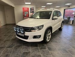Vit Begagnad 2013 VW Tiguan R-line SUV | 99 700 kr (Marknadspris)