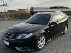 Svart Begagnad 2010 Saab 9-3 Vector Kombi | 31 000 kr (Marknadspris)